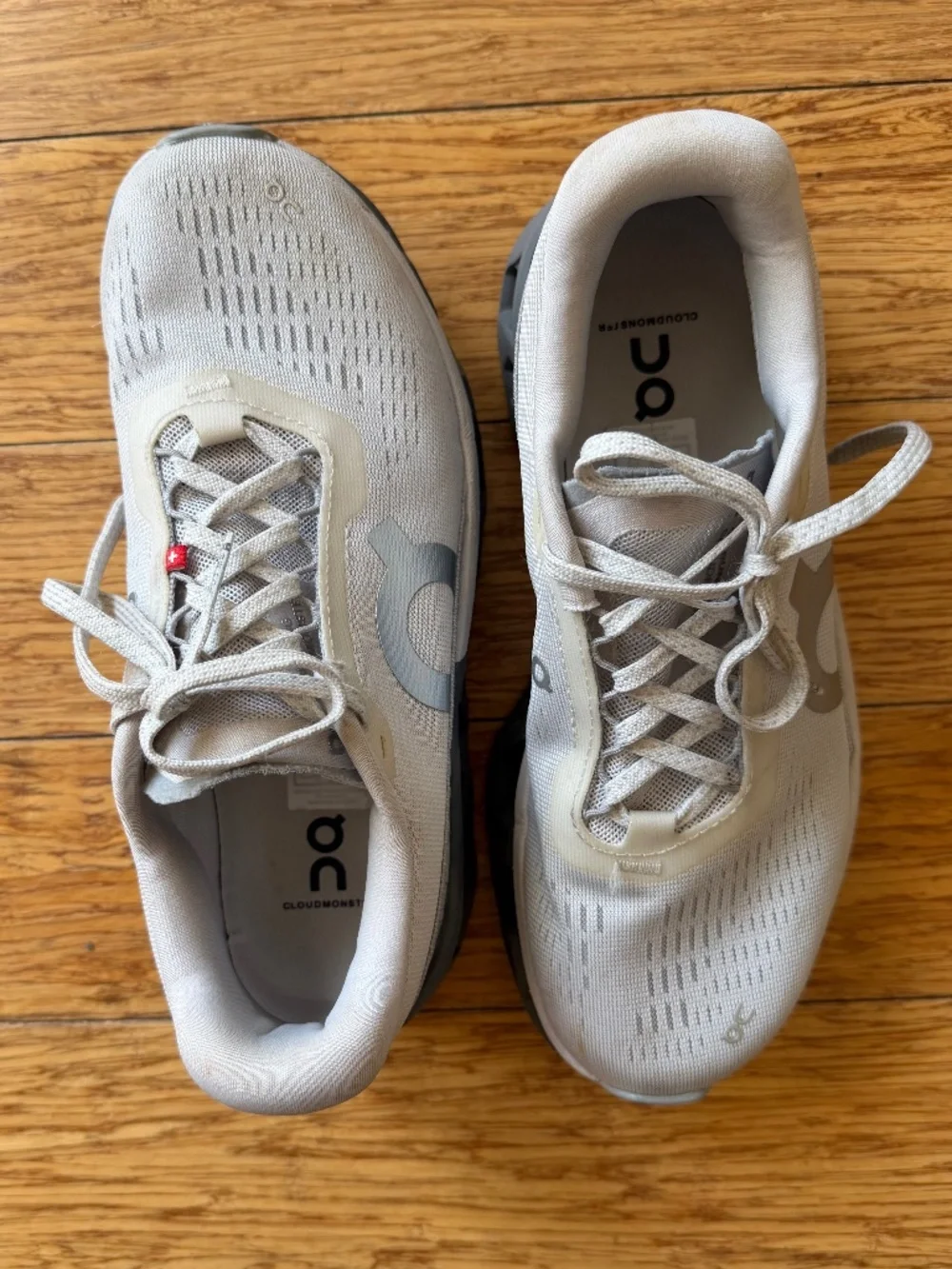 On Running Cloudmonster Running Sneakers